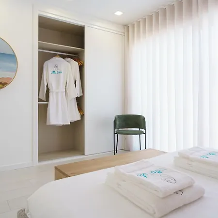 Lola, With Jacuzzi And Private Swimming Pool