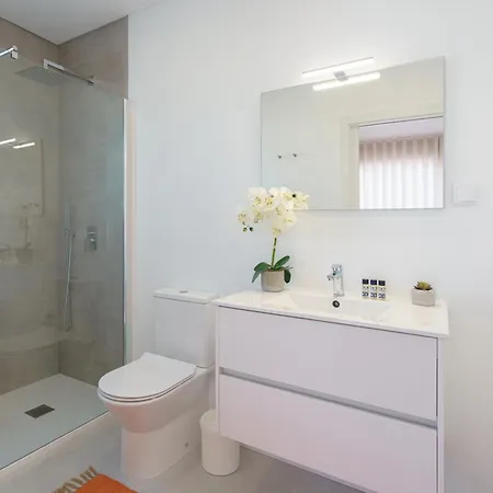 Lola Luxury With Private Pool And Jacuzzi Villa