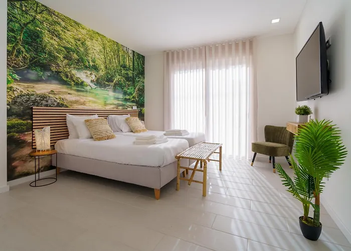 Villa Lola Luxury Villa With Private Pool And Jacuzzi Вилла *