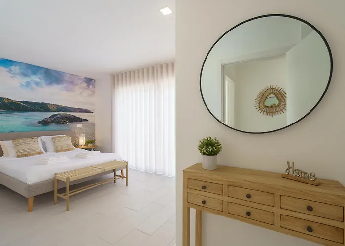Villa Lola Luxury Villa With Private Pool And Jacuzzi Вилла Santa Barbara (Lisbon)